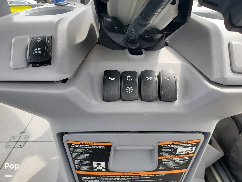Slide: The Image of Sea-Doo Switch Sport 18 2023 - 15391378