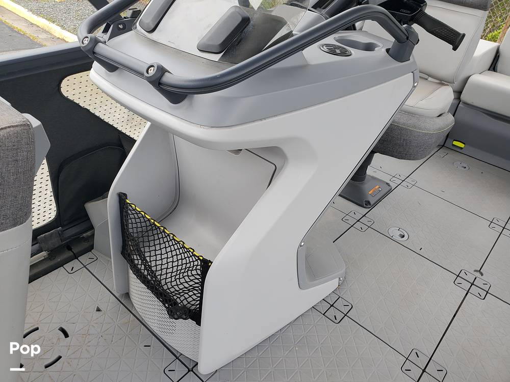 Slide: The Image of Sea-Doo Switch Sport 18 2023 - 15391383