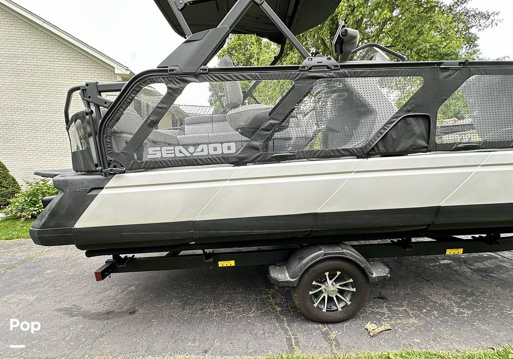 Slide: The Image of Sea-Doo Switch Sport 21 2022 - 14347067