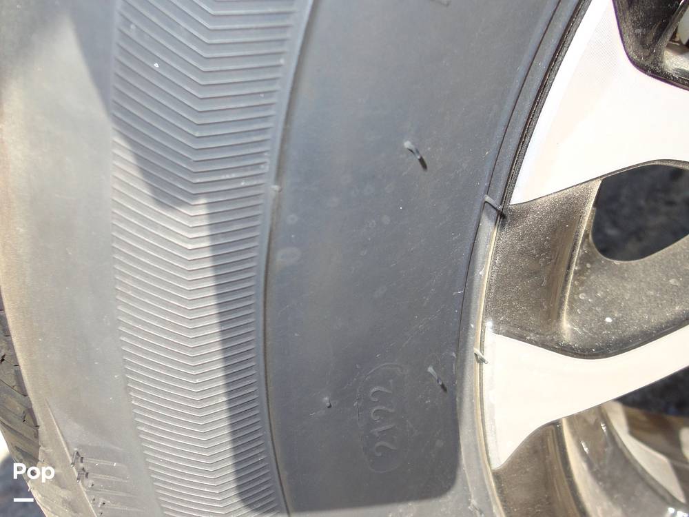 Slide: The Image of Tire Date Code - 15056636