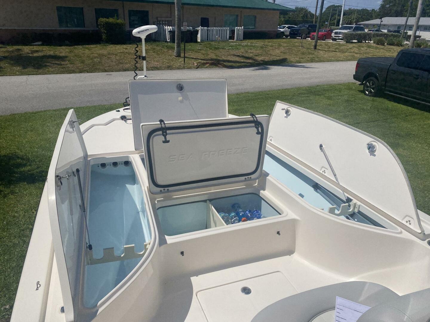 Slide: The Image of Sea Born FX24 Bay 2020 - 4371676