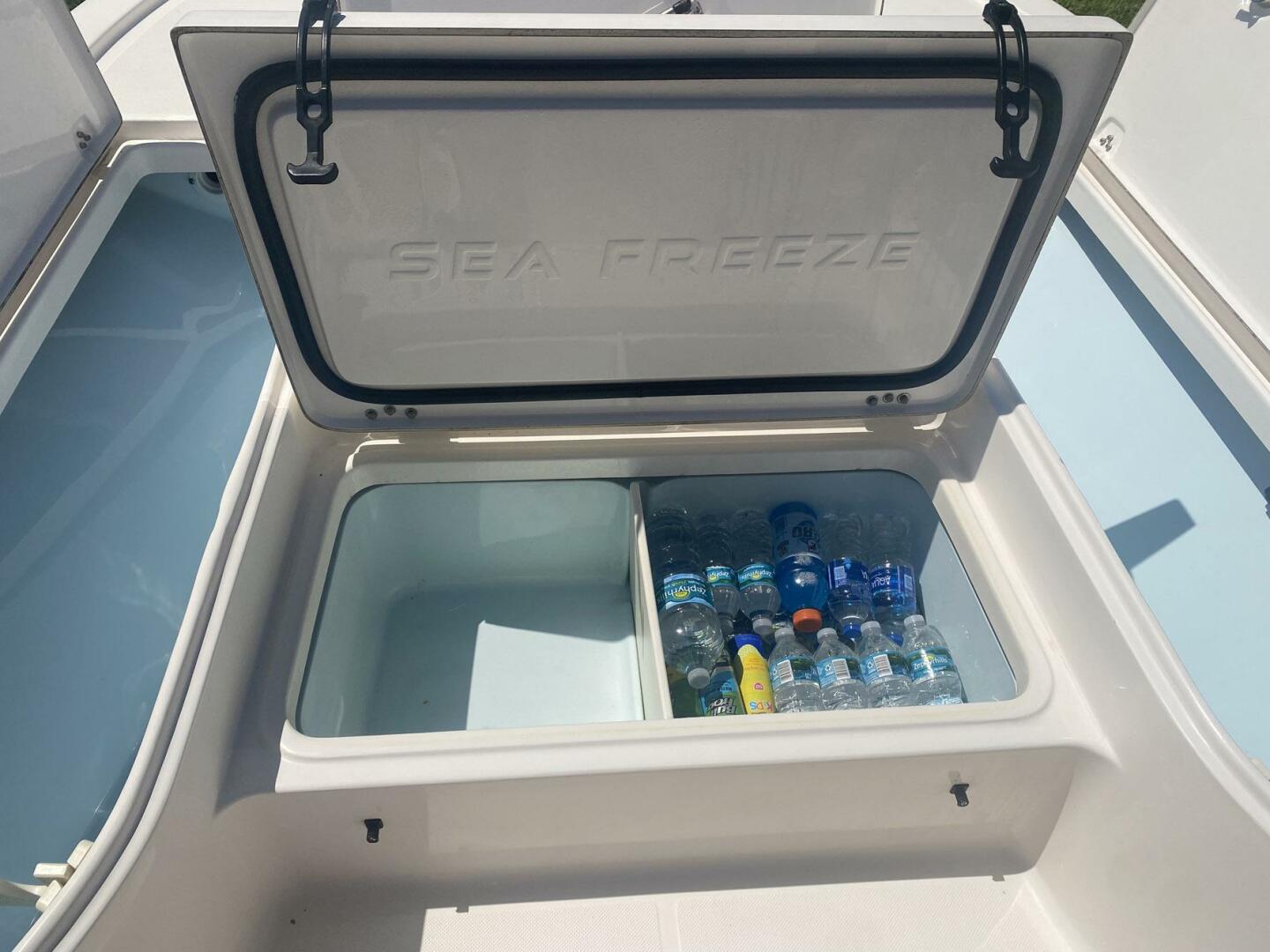 Slide: The Image of Sea Born FX24 Bay 2020 - 4371677