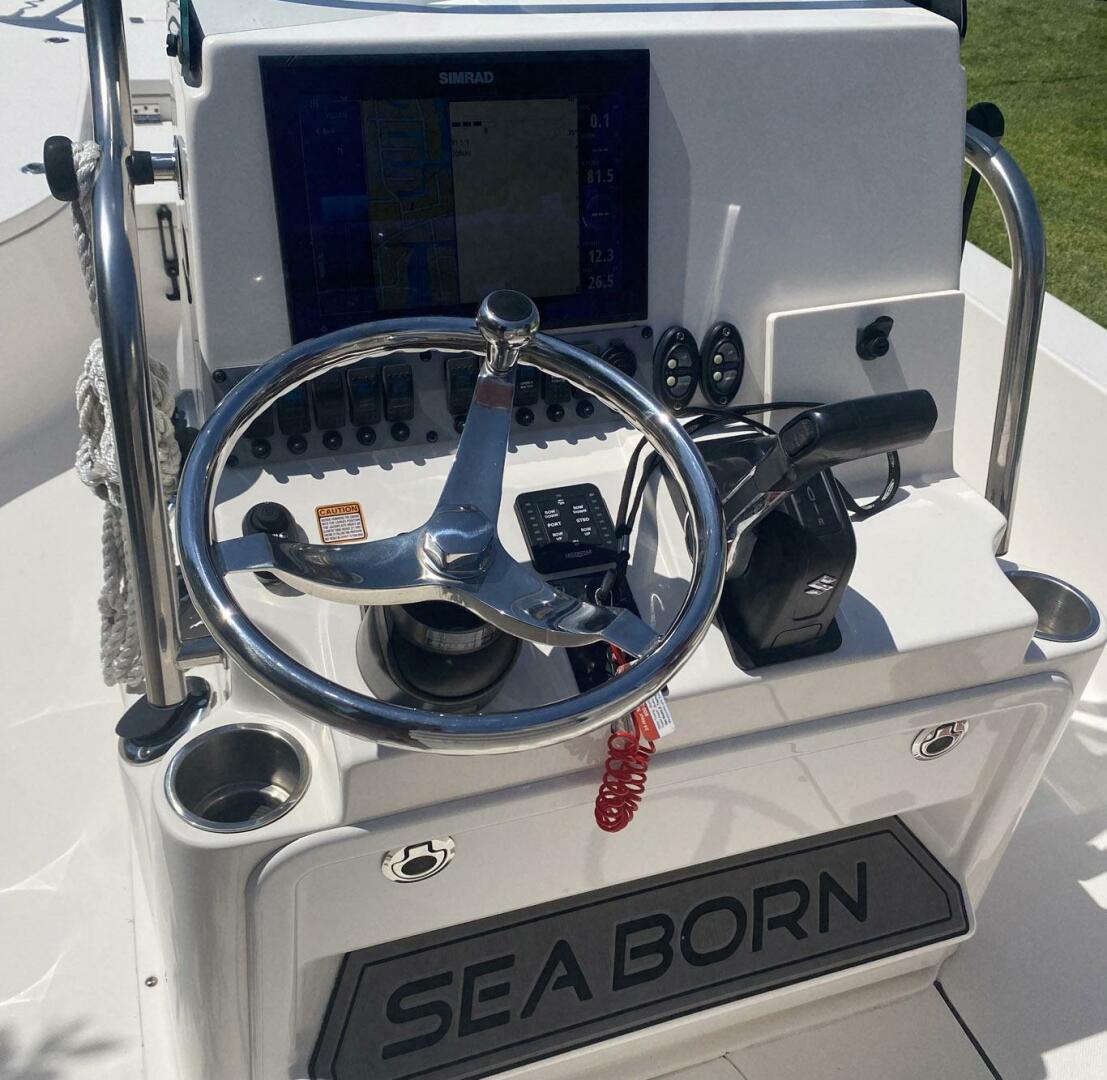 Slide: The Image of Sea Born FX24 Bay 2020 - 4371678