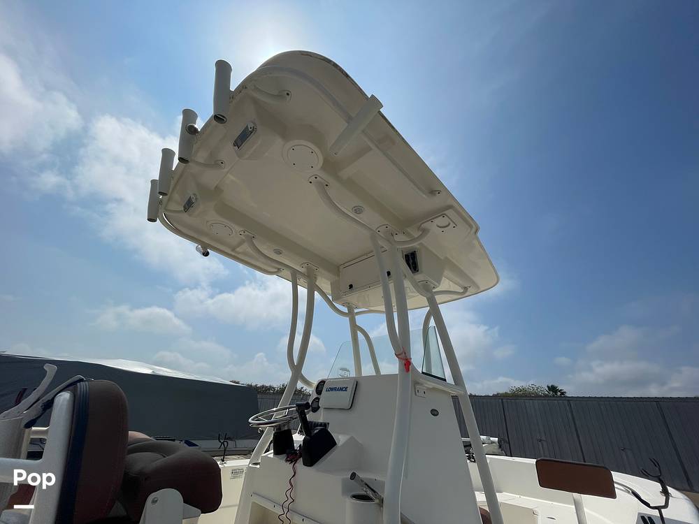 Slide: The Image of Hard T-top - 15312810