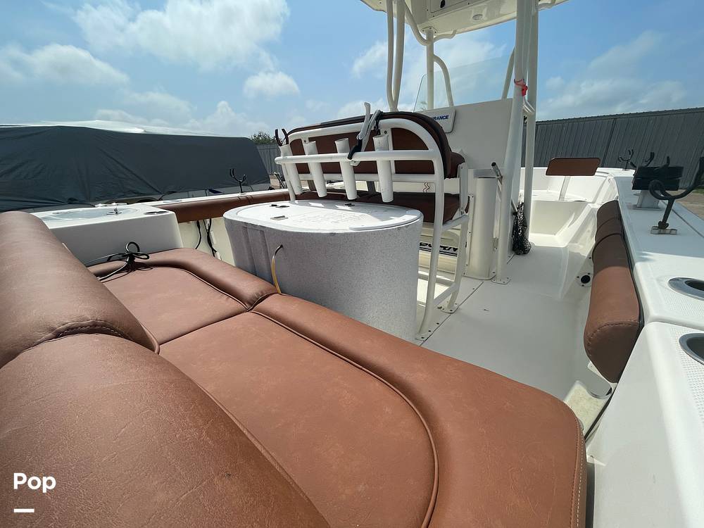 Slide: The Image of Stern Passenger Seating/live Well/bait Well - 15312835