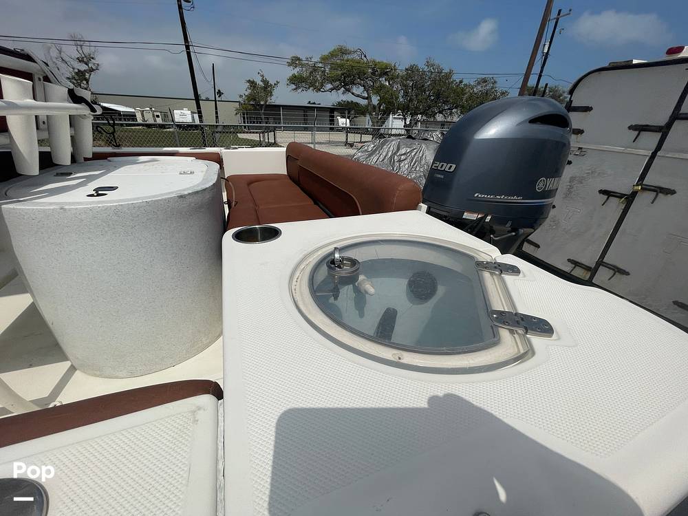 Slide: The Image of Stern Passenger Seating/live Well/bait Well - 15312874