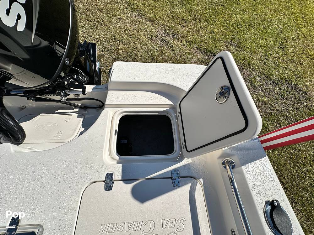 Slide: The Image of Sea Chaser 21LX 2021 - 14855936