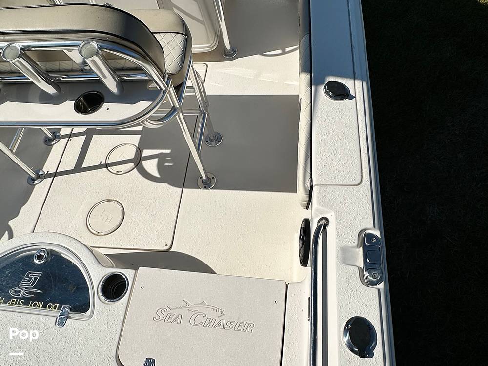 Slide: The Image of Sea Chaser 21LX 2021 - 14855949