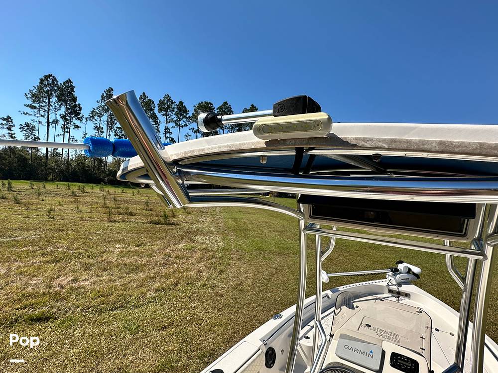 Slide: The Image of Sea Chaser 21LX 2021 - 14855952