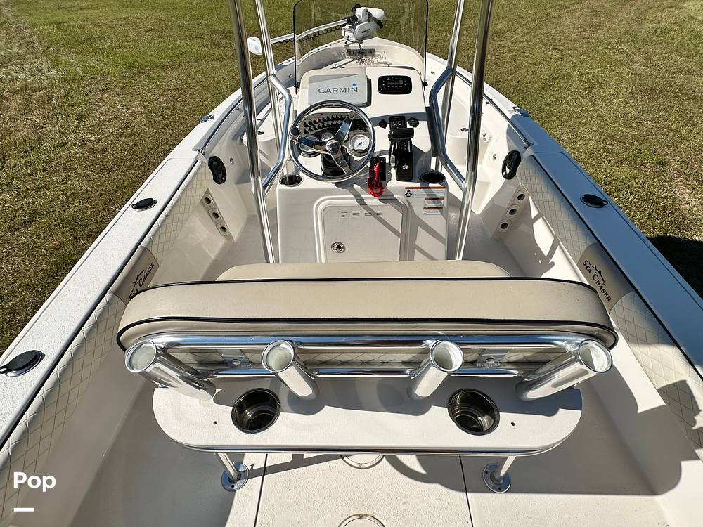 Slide: The Image of Sea Chaser 21LX 2021 - 14855953