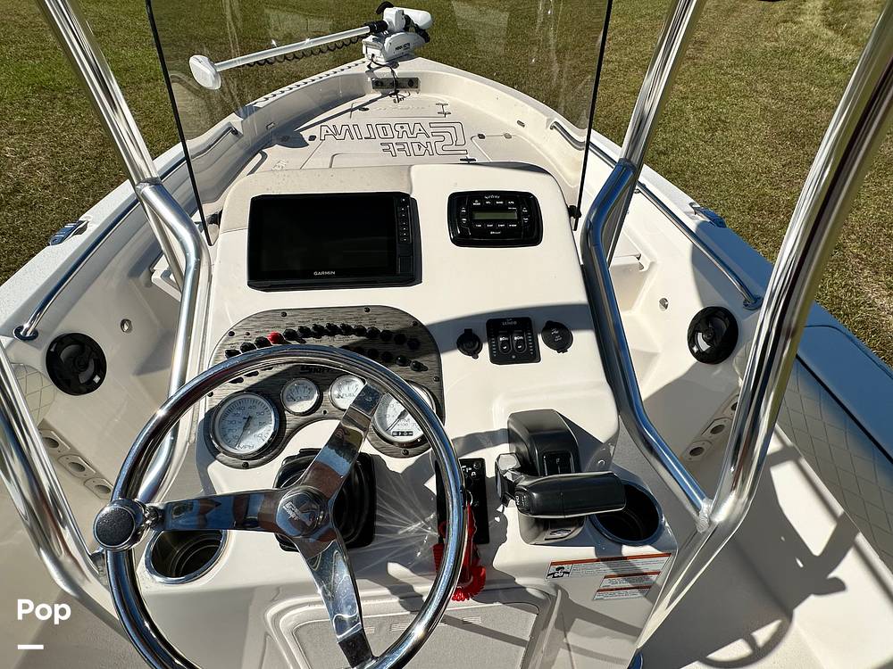 Slide: The Image of Sea Chaser 21LX 2021 - 14855954