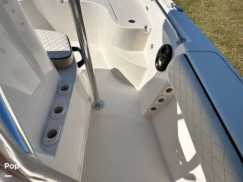 Slide: The Image of Sea Chaser 21LX 2021 - 14856018