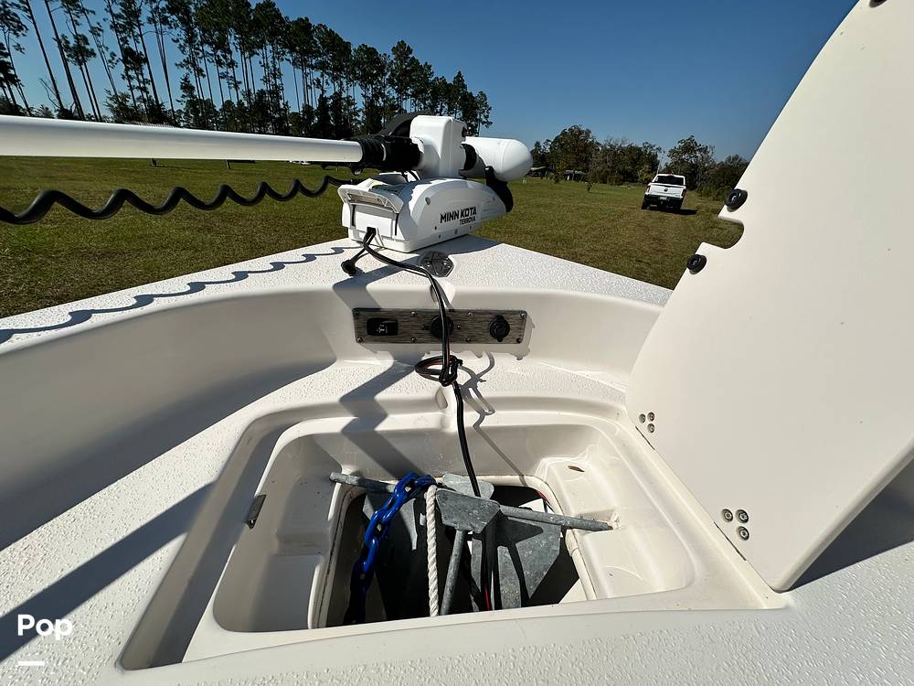 Slide: The Image of Sea Chaser 21LX 2021 - 14856029