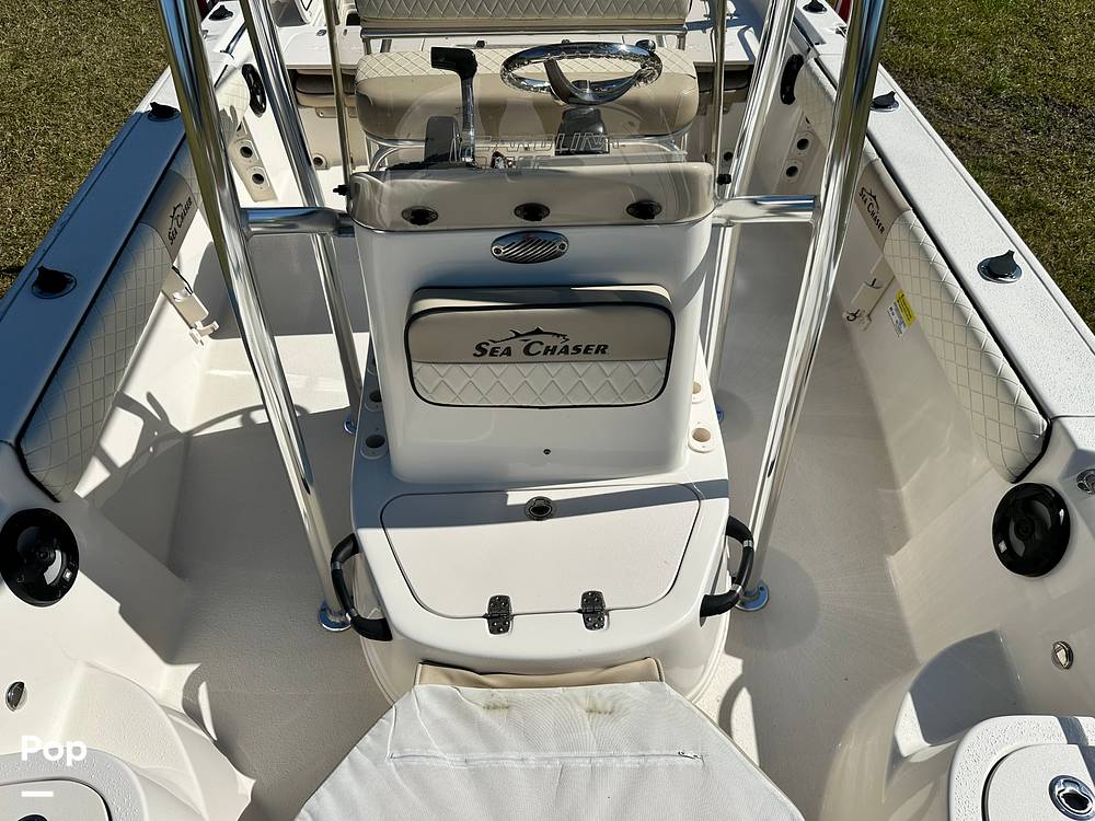 Slide: The Image of Sea Chaser 21LX 2021 - 14856033