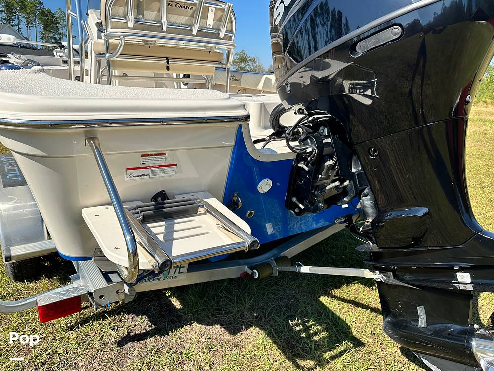 Slide: The Image of Sea Chaser 21LX 2021 - 14856039