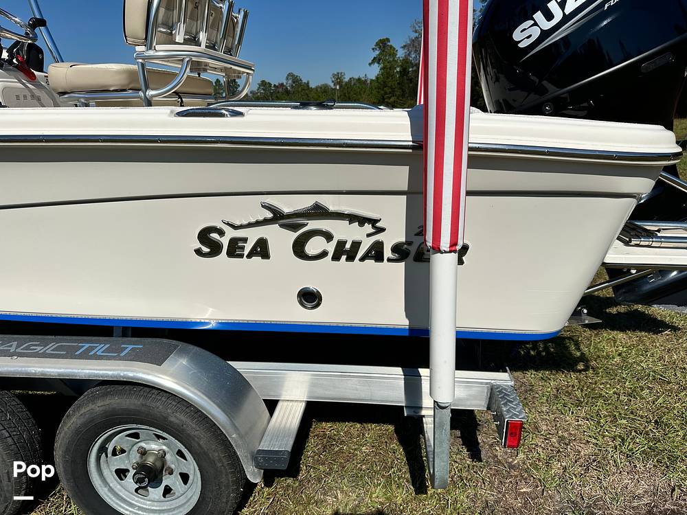 Slide: The Image of Sea Chaser 21LX 2021 - 14856040