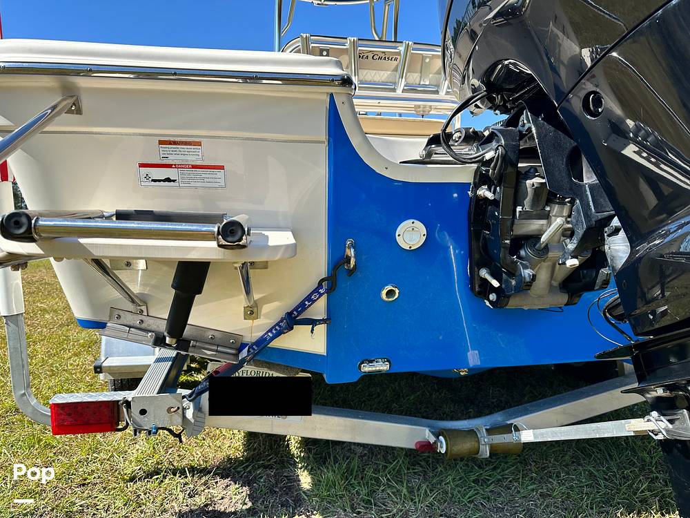 Slide: The Image of Sea Chaser 21LX 2021 - 14856046