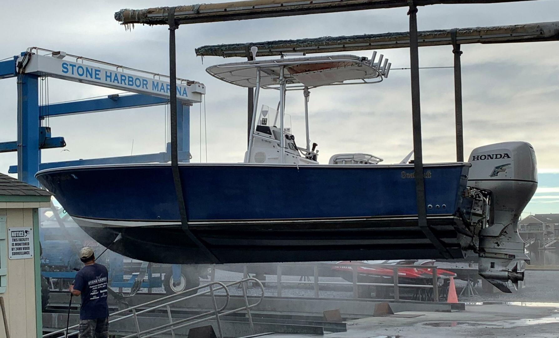 Slide: The Image of SeaCraft 23 Center Console 2003 - 4596285
