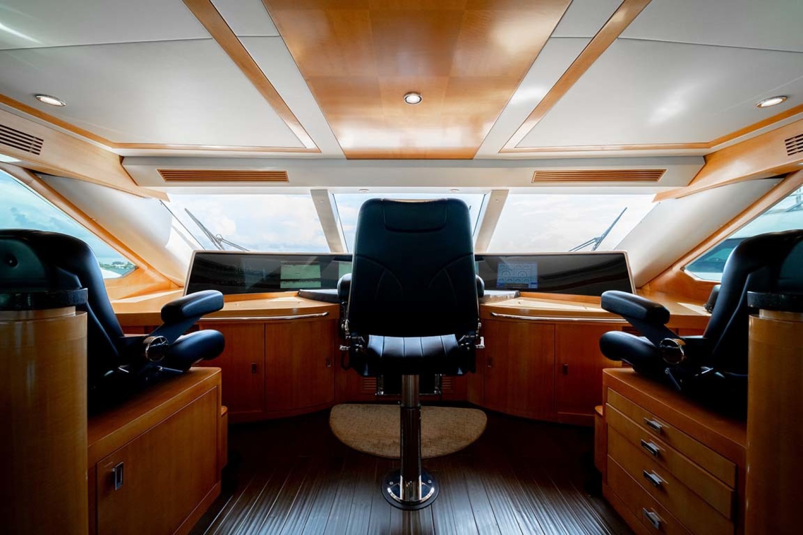 Slide: The Image of Sea Force IX Sportfish 2010 - 1477329