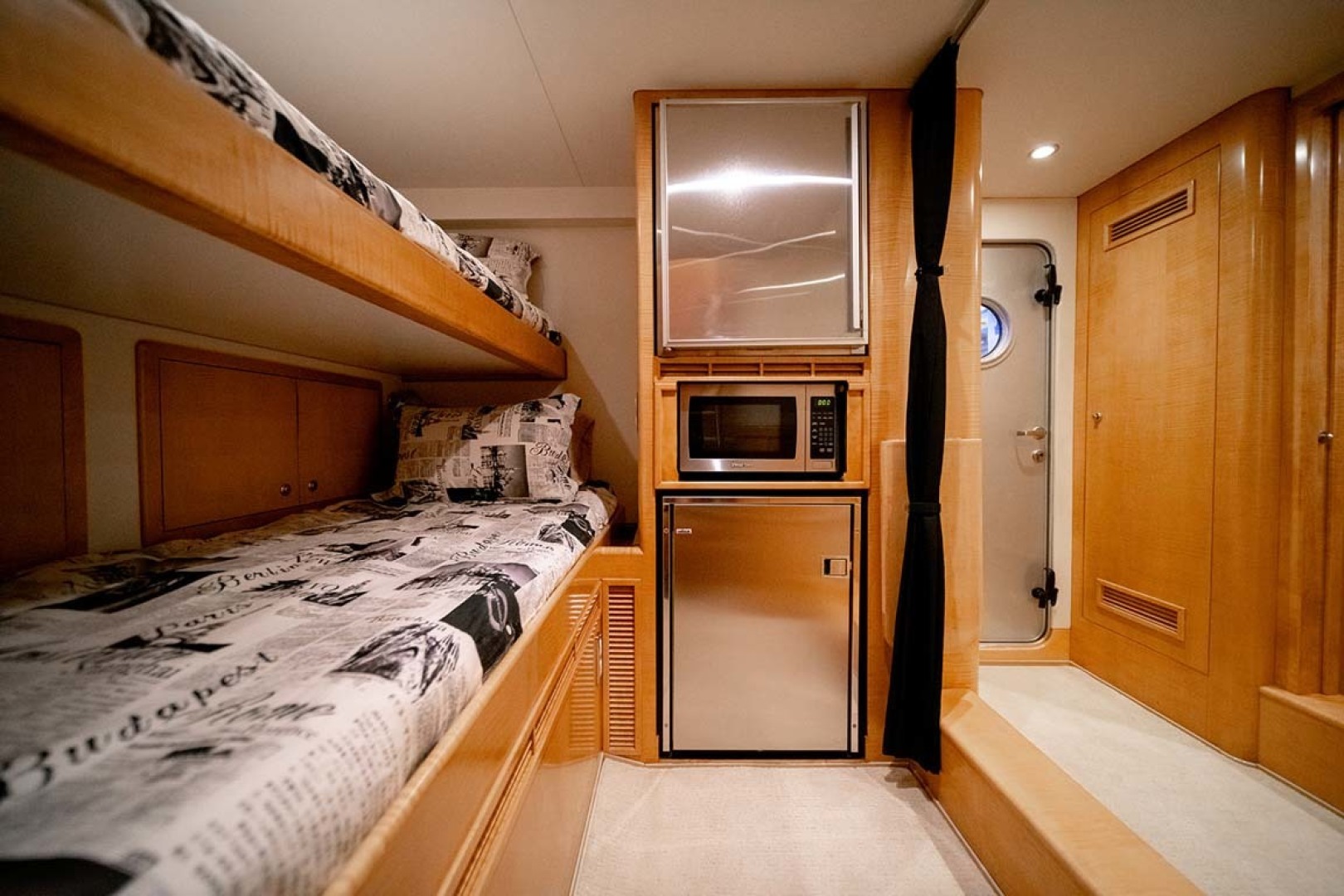 Slide: The Image of Sea Force IX Sportfish 2010 - 1477380