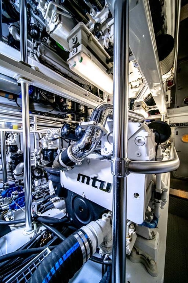 Slide: The Image of Sea Force IX Sportfish 2010 - 1477405