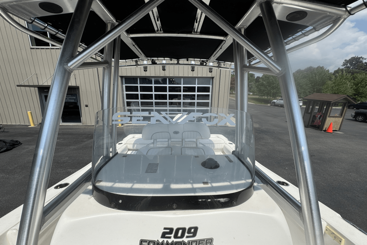 Slide: The Image of Sea Fox 209 COMMANDER CC 2014 - 13