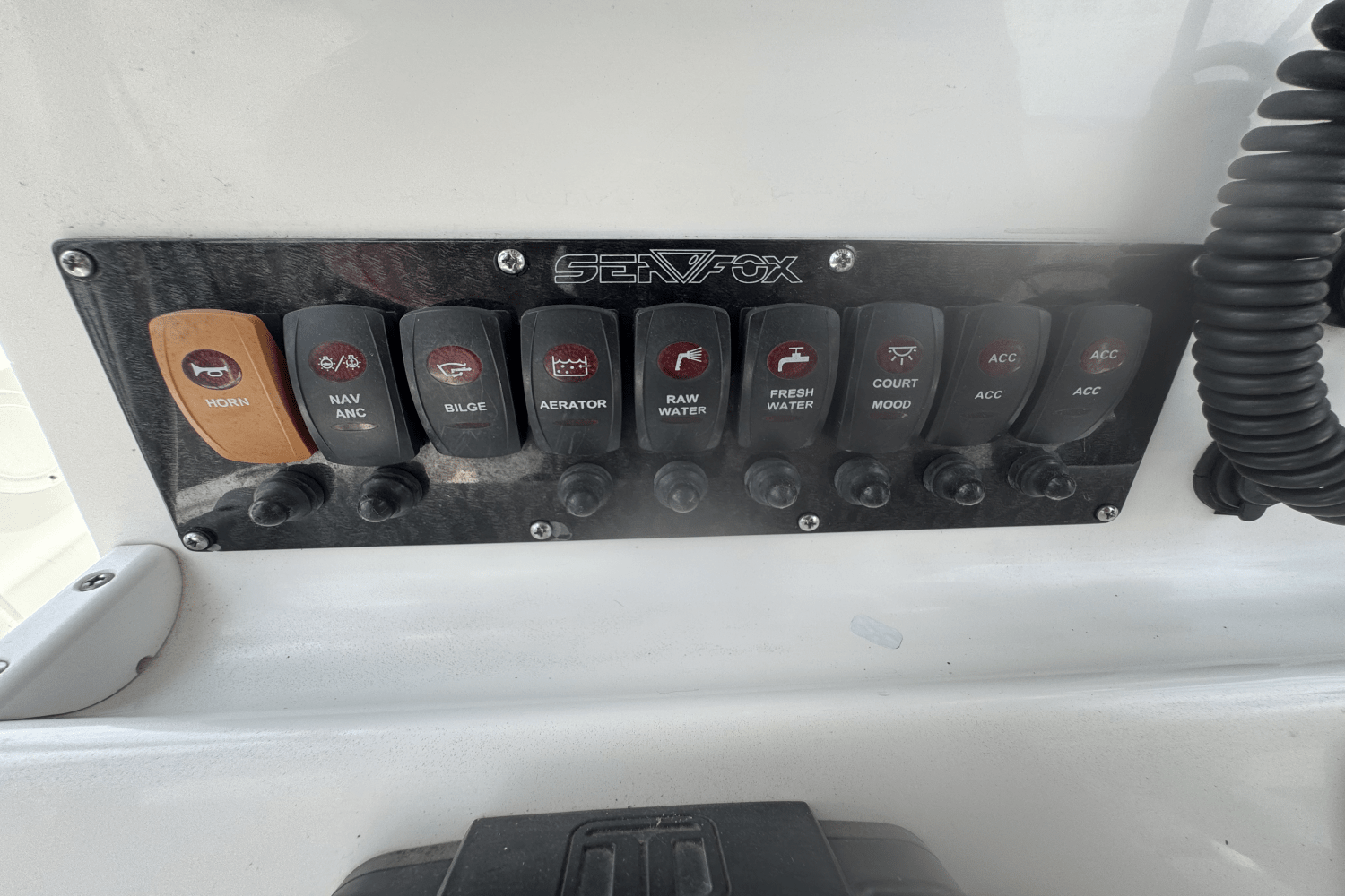 Slide: The Image of Sea Fox 209 COMMANDER CC 2014 - 24