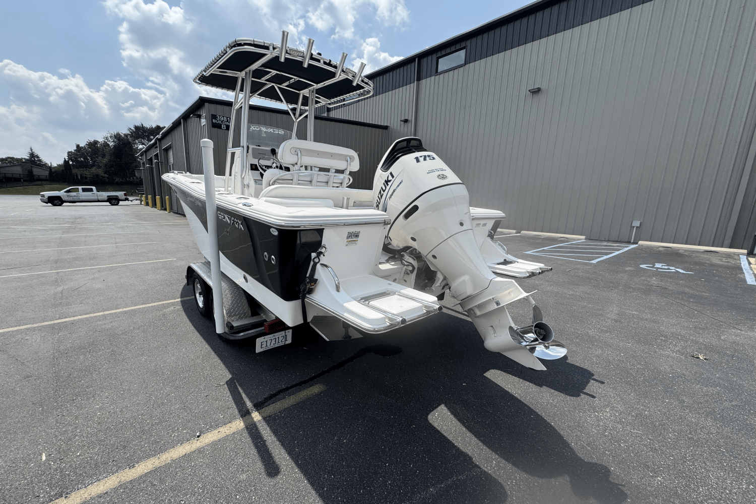 Slide: The Image of Sea Fox 209 COMMANDER CC 2014 - 4