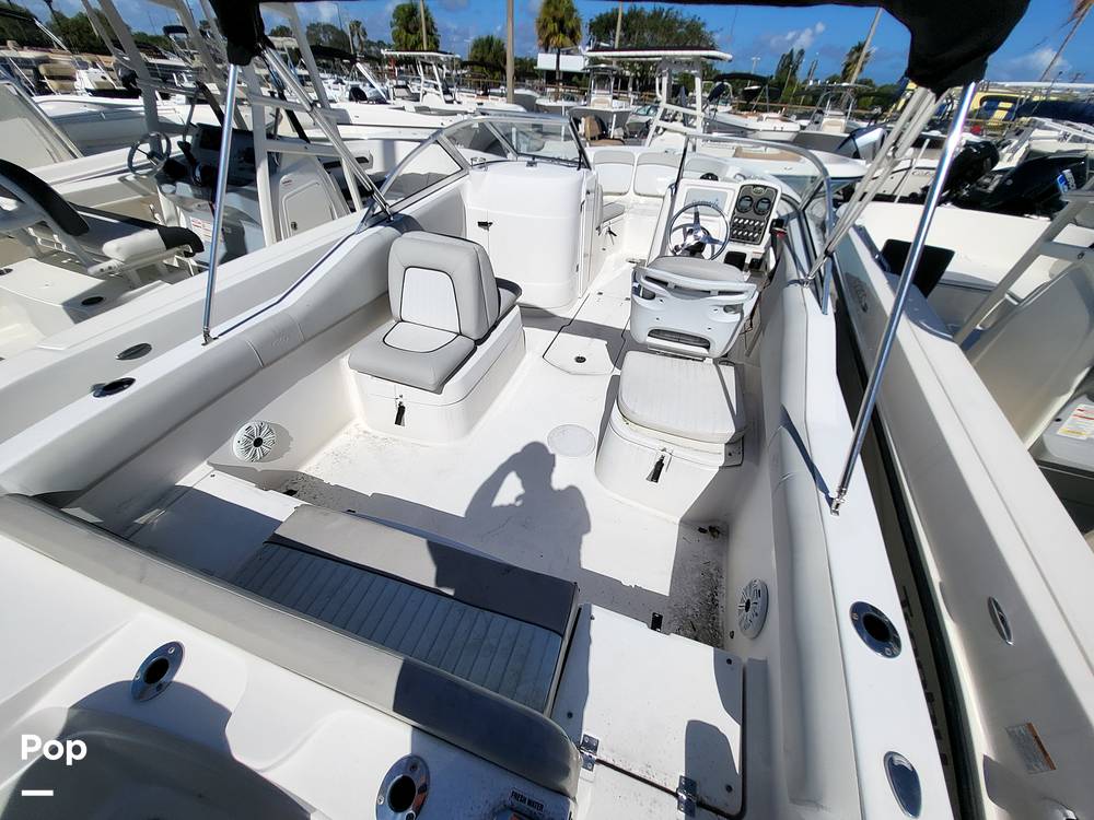 Slide: The Image of Sea Fox 226 Traveler 2020 - 14885337