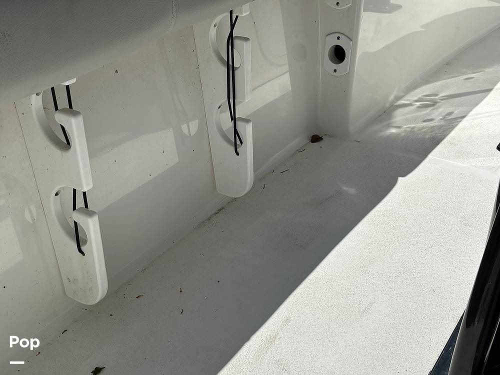 Slide: The Image of Sea Fox 228 Commander 2020 - 24