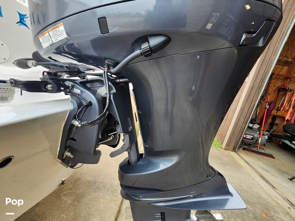 Slide: The Image of Sea Fox 228 Commander 2021 - 31