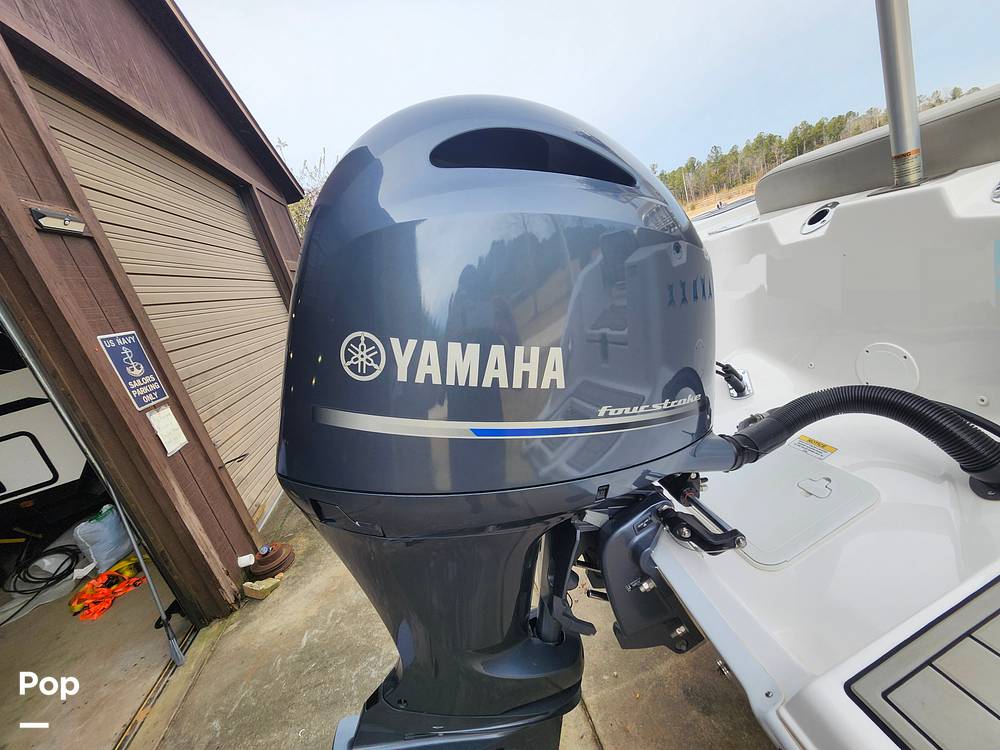 Slide: The Image of Sea Fox 228 Commander 2021 - 36