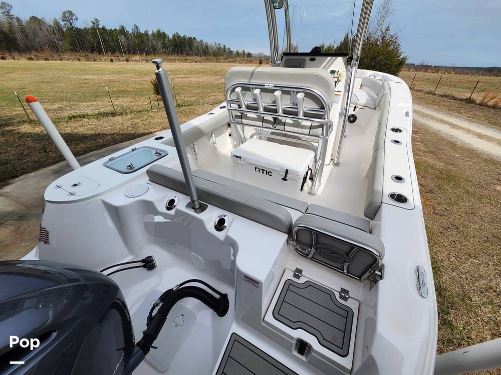 Slide: The Image of Sea Fox 228 Commander 2021 - 44