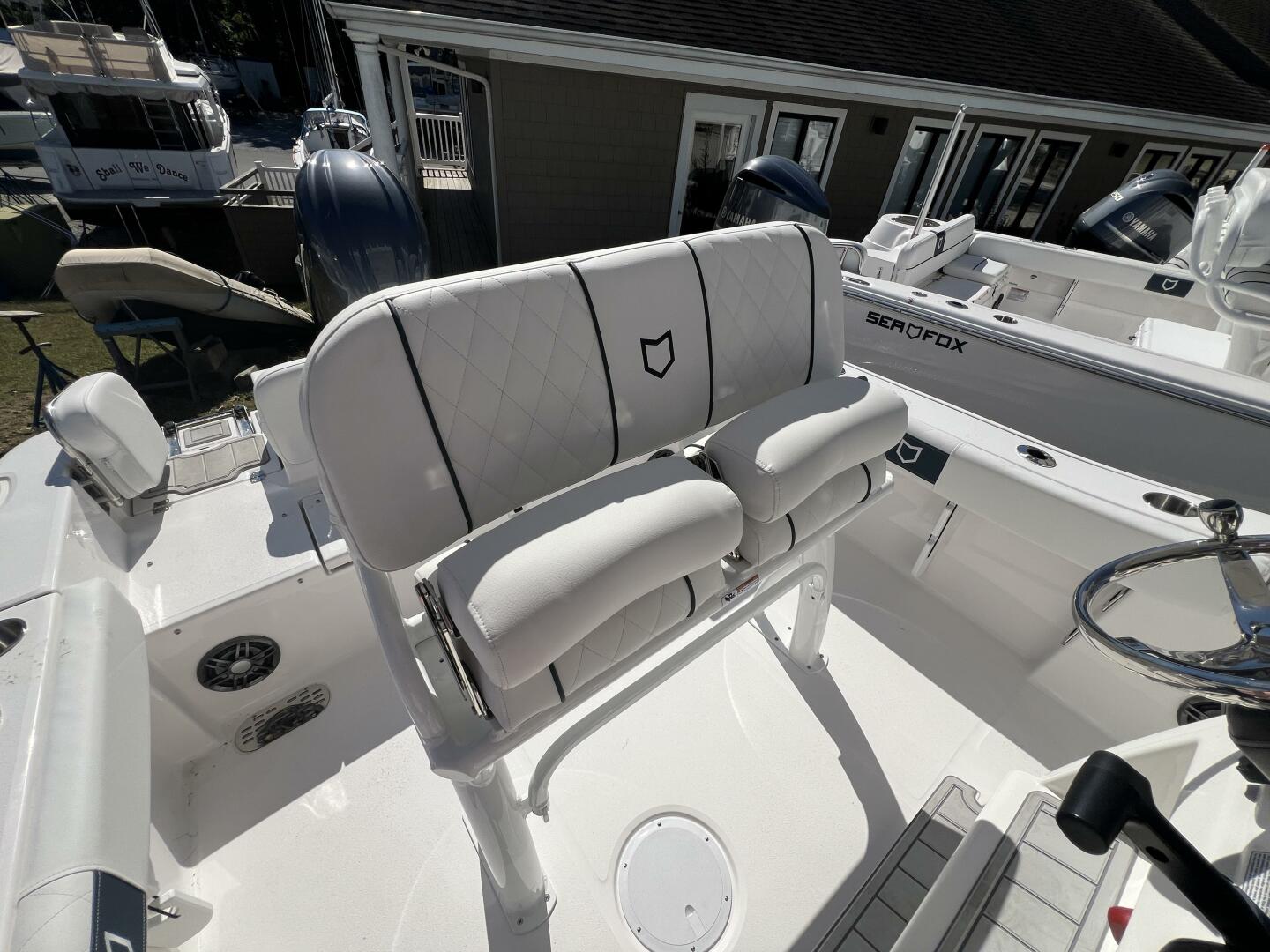Slide: The Image of Sea Fox 228 Commander 2025 - 4879615