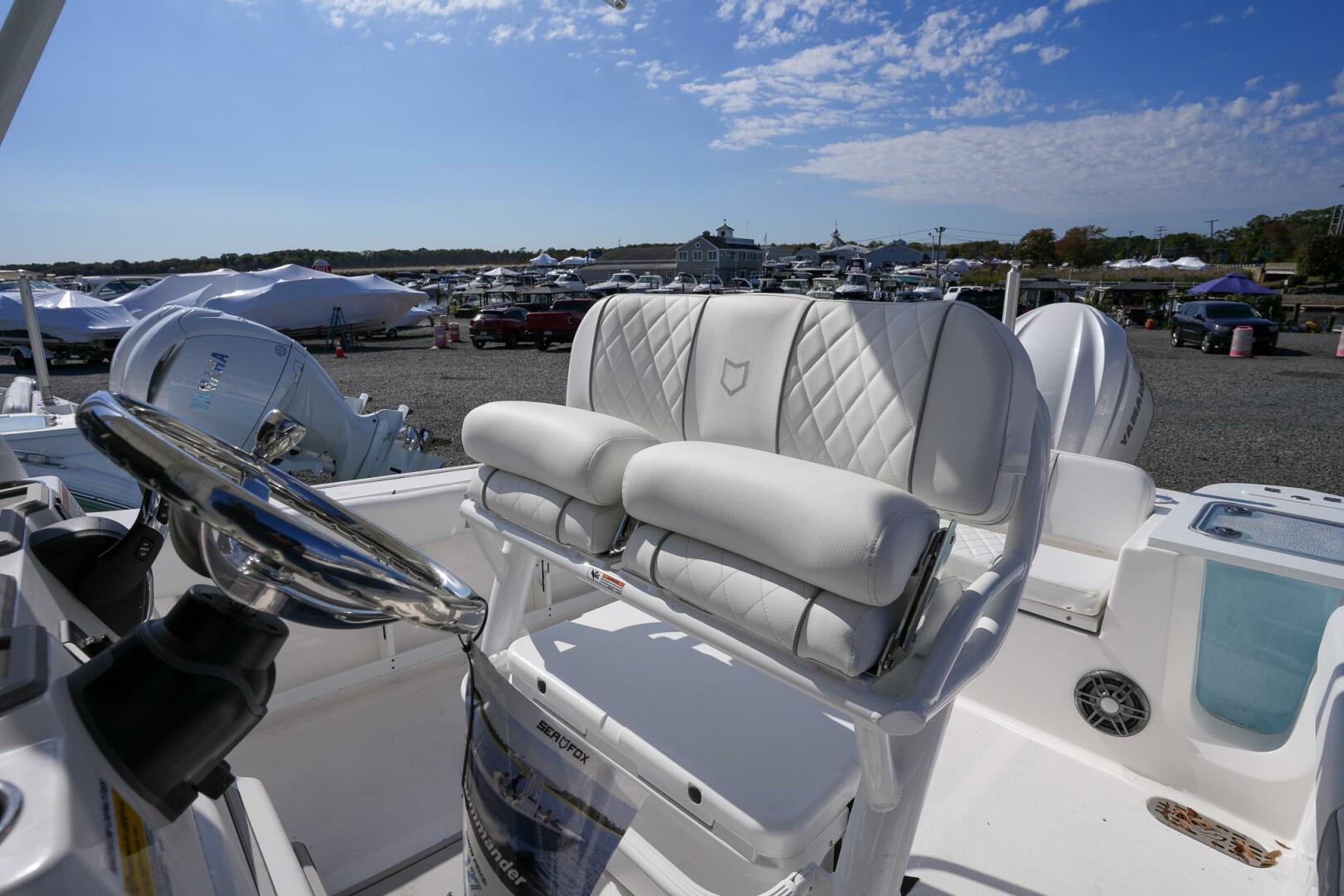 Slide: The Image of Sea Fox 248 Commander 2025 - 11
