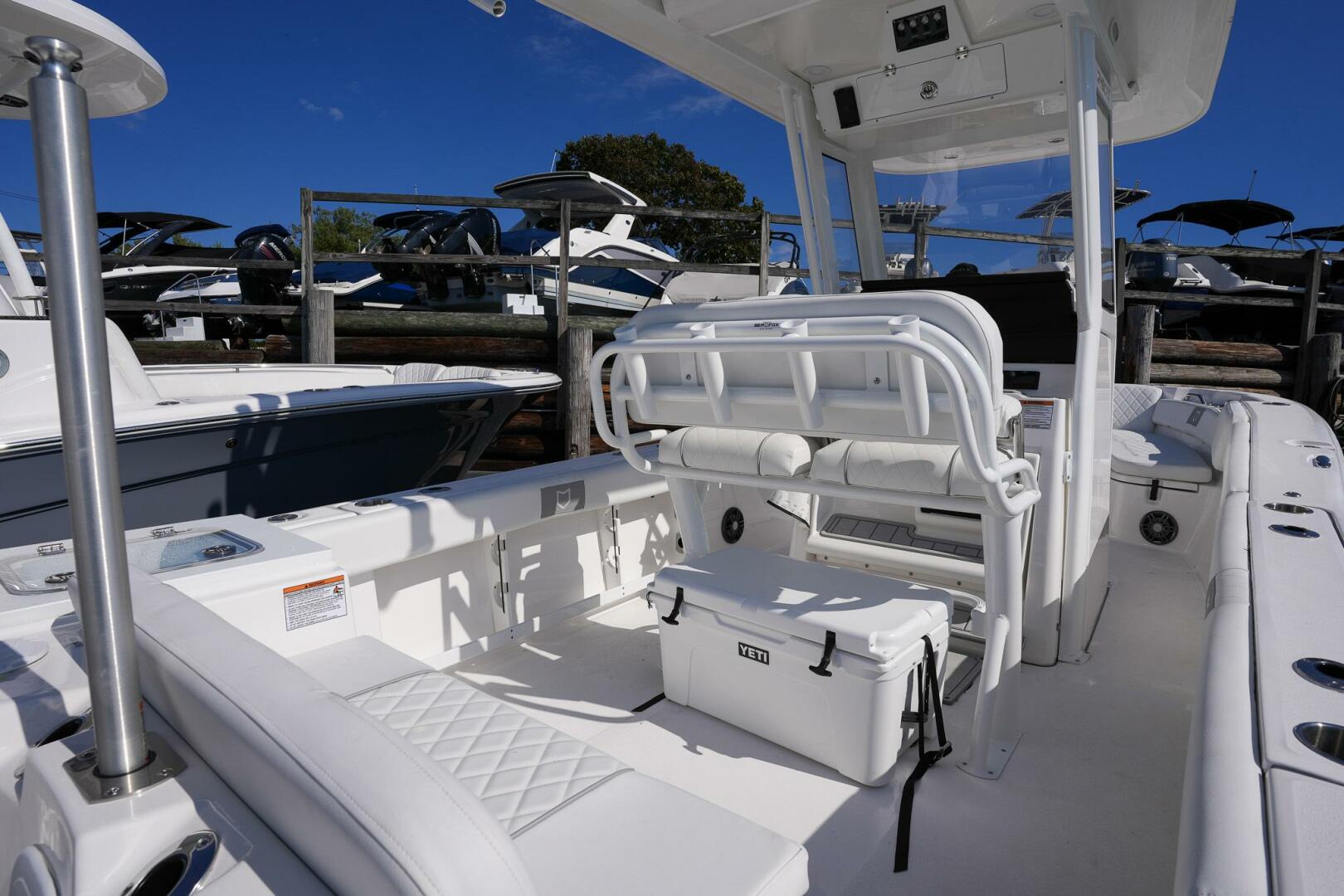 Slide: The Image of Sea Fox 248 Commander 2025 - 6