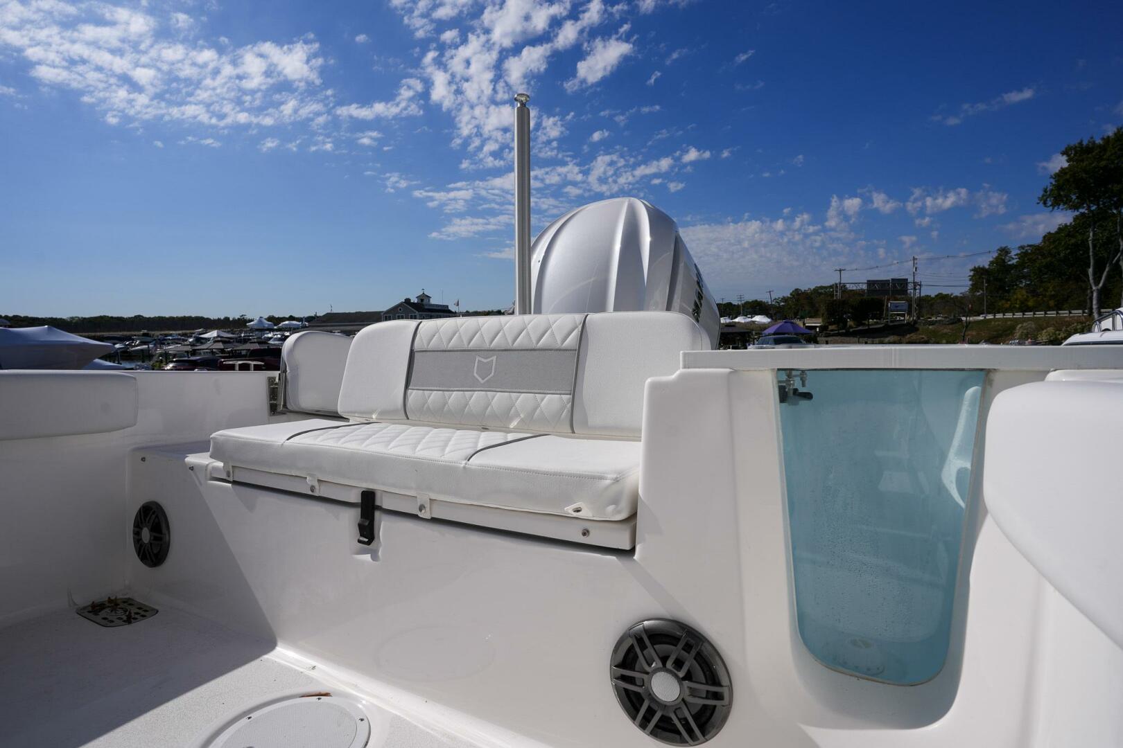 Slide: The Image of Sea Fox 248 Commander 2025 - 7