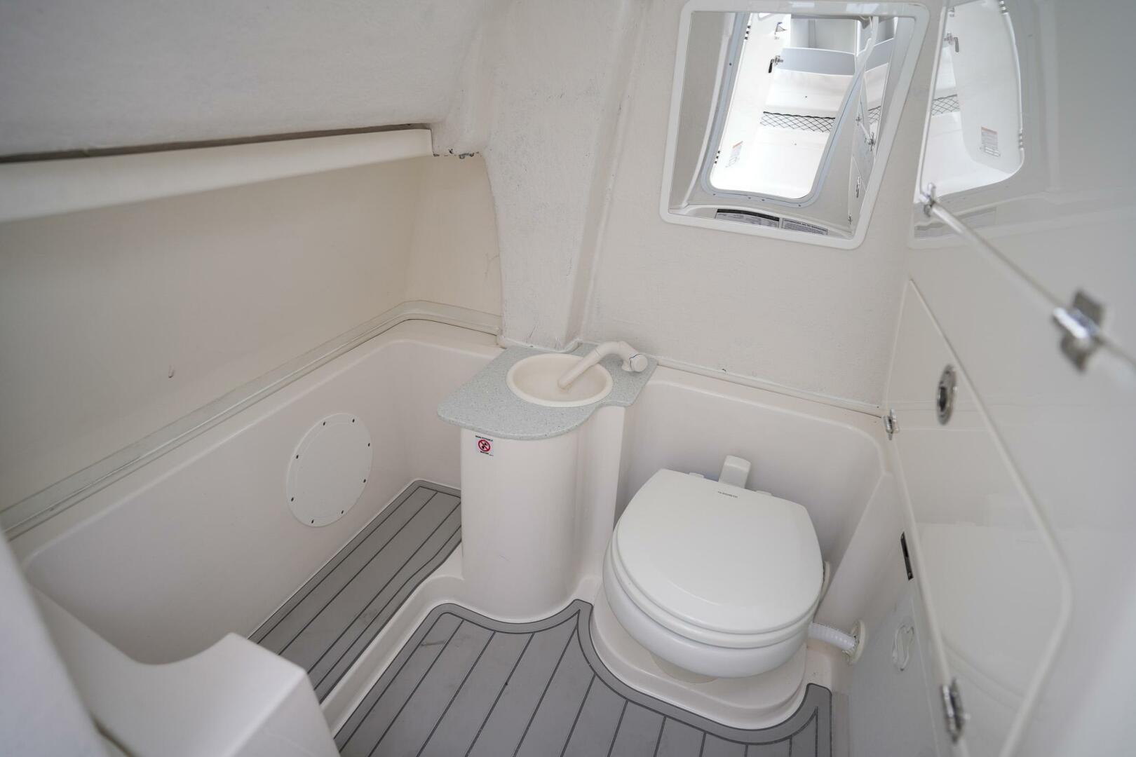 Slide: The Image of Sea Fox 268 Commander 2025 - 4703155