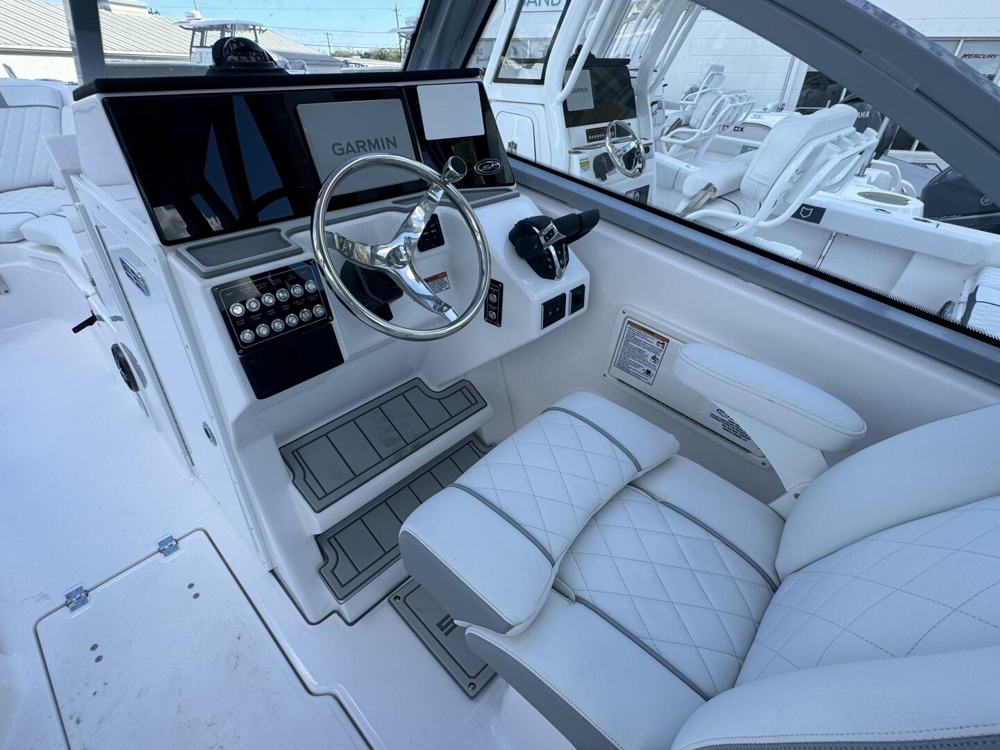 Slide: The Image of Sea Fox 268 Traveler 2025 - 4819553