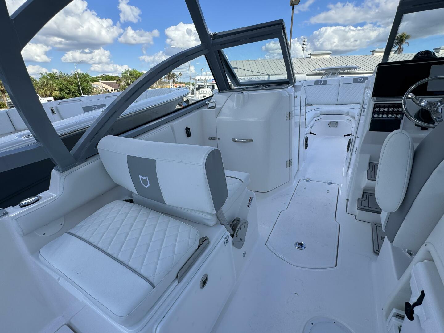 Slide: The Image of Sea Fox 268 Traveler 2025 - 4819539