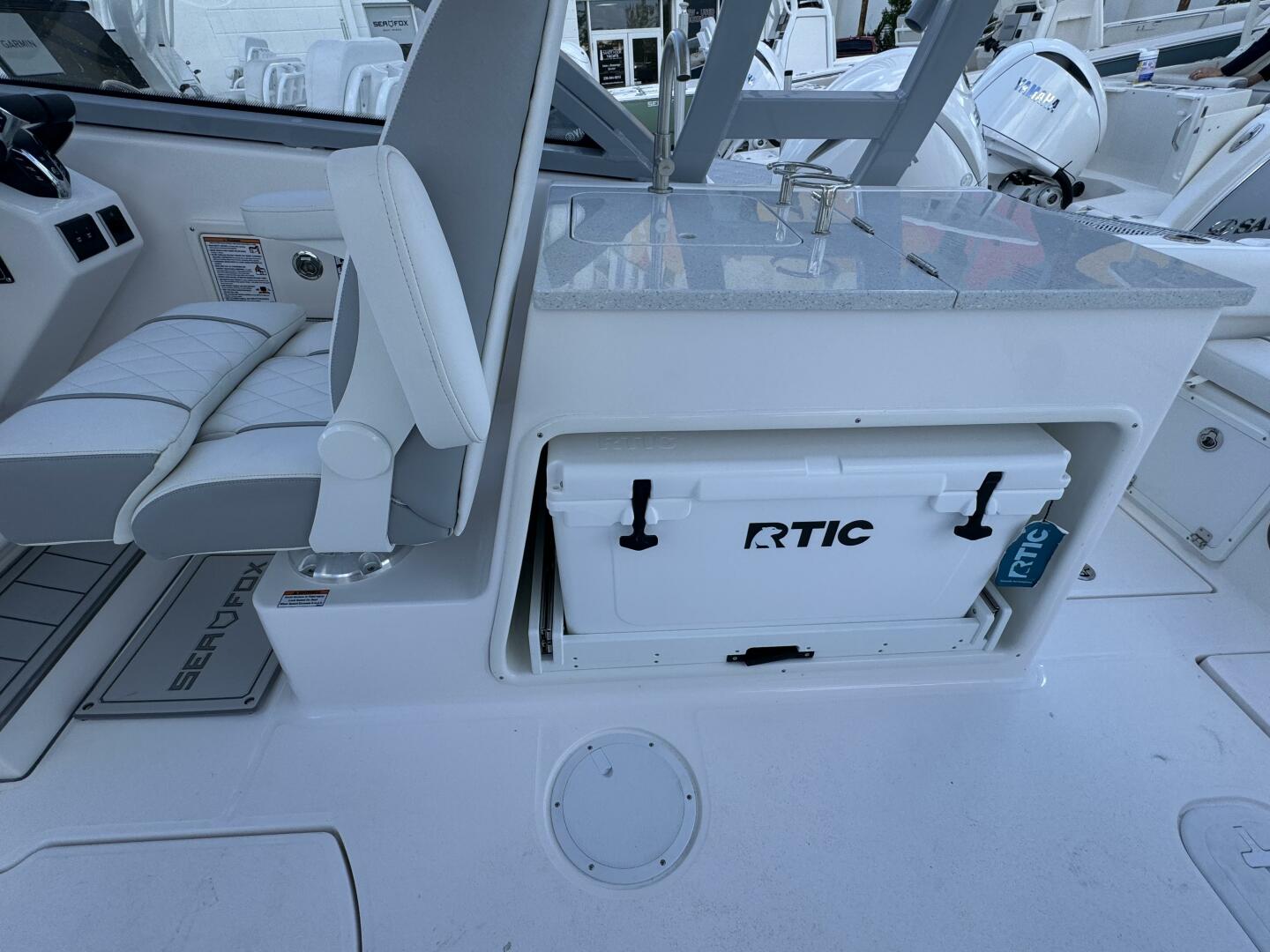 Slide: The Image of Sea Fox 268 Traveler 2025 - 4819557