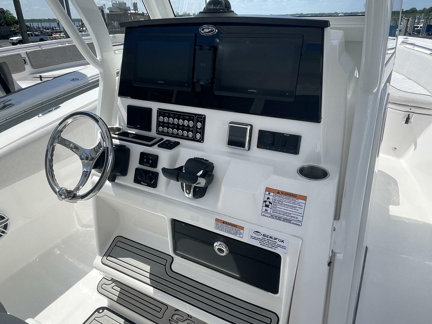 Slide: The Image of Sea Fox 288 Commander 2024 - 3855489