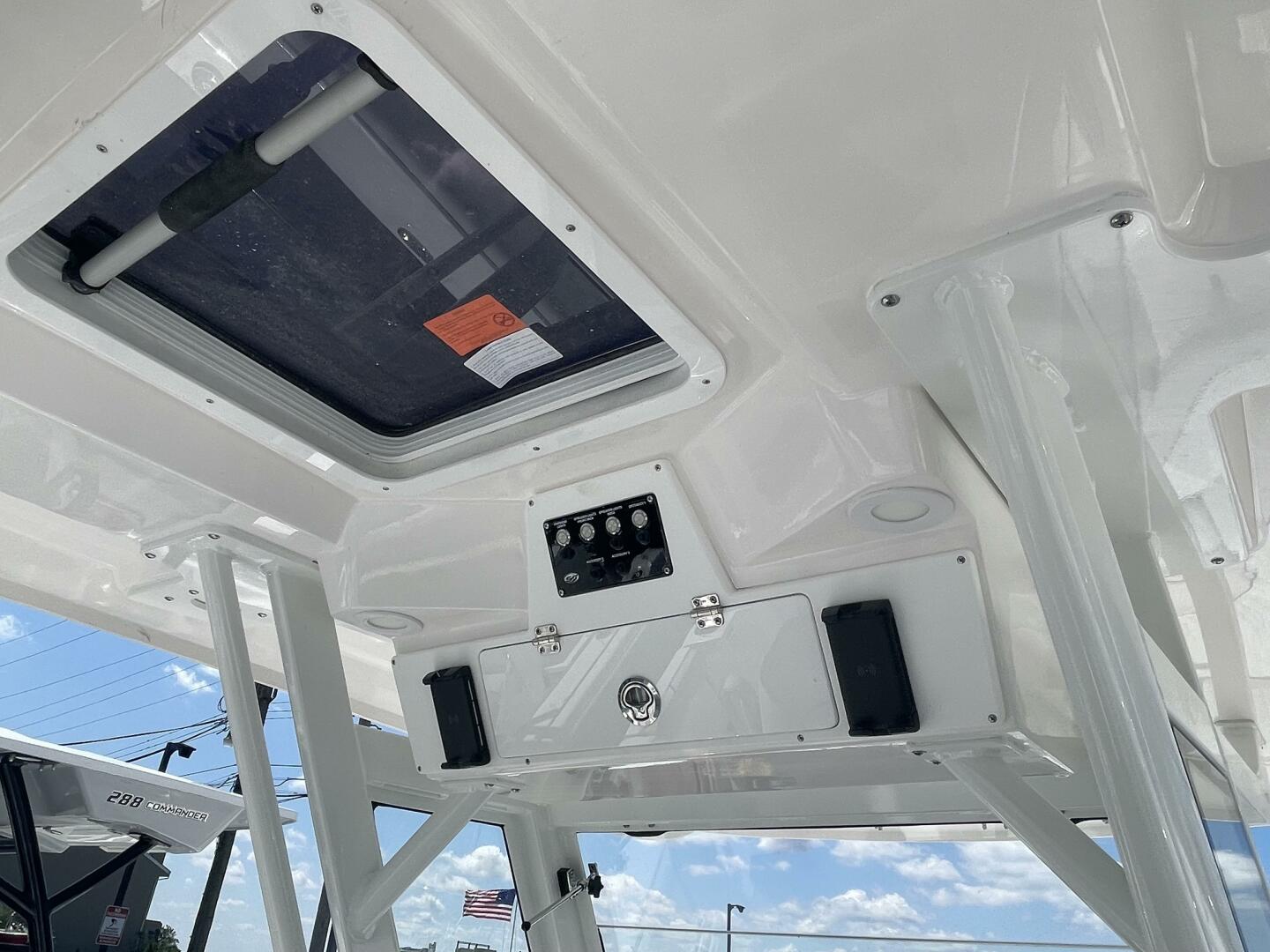 Slide: The Image of Sea Fox 288 Commander 2024 - 3855490