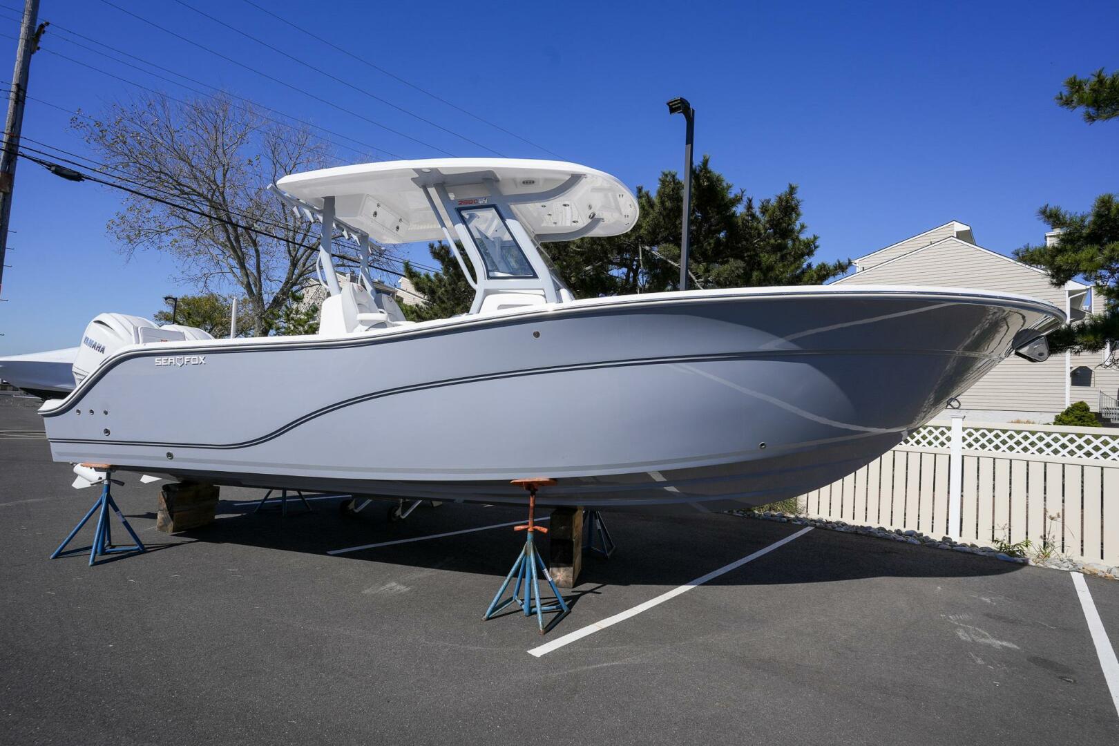 Slide: The Image of Sea Fox 288 Commander 2025 - 0