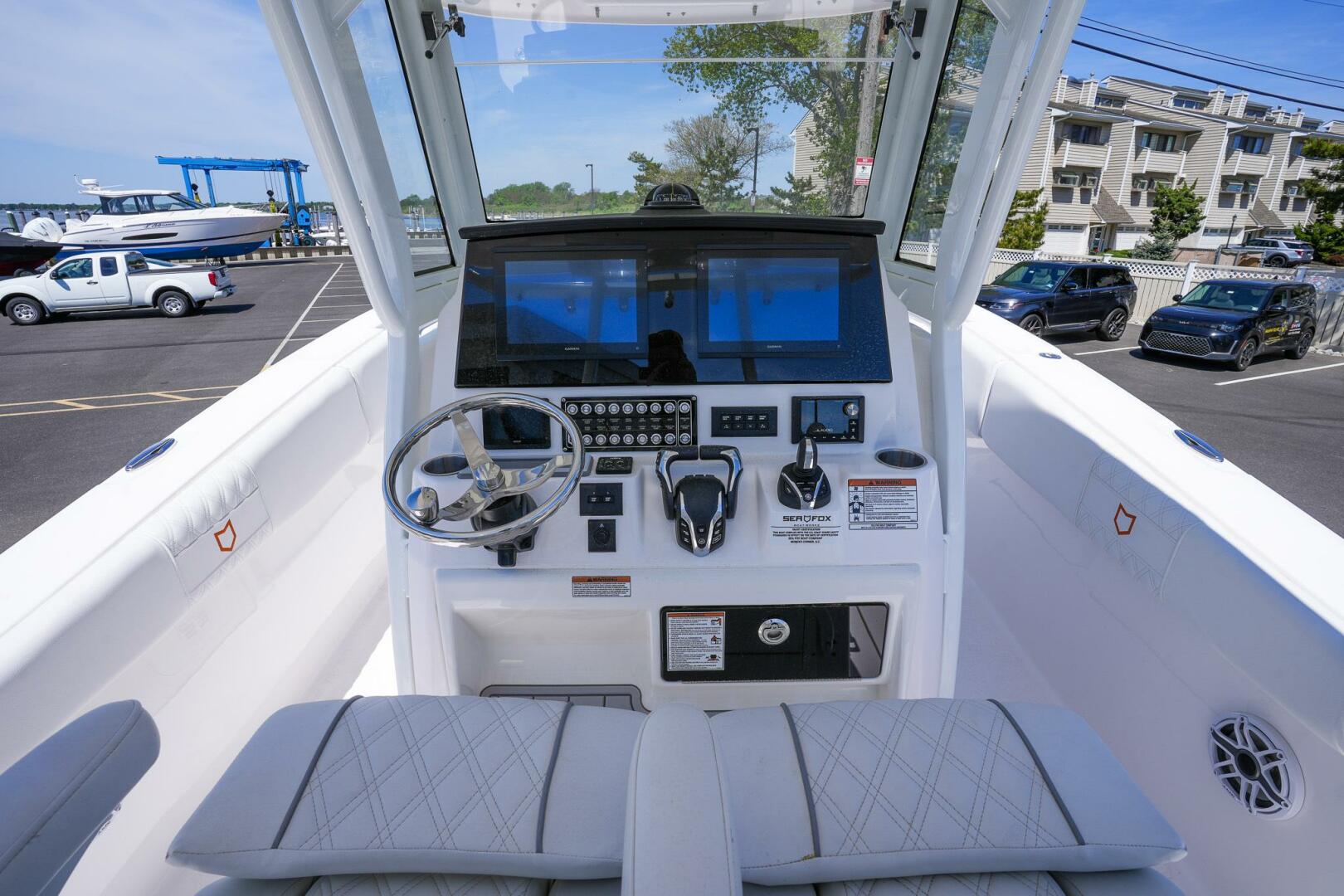 Slide: The Image of Sea Fox 288 Commander 2025 - 5308021