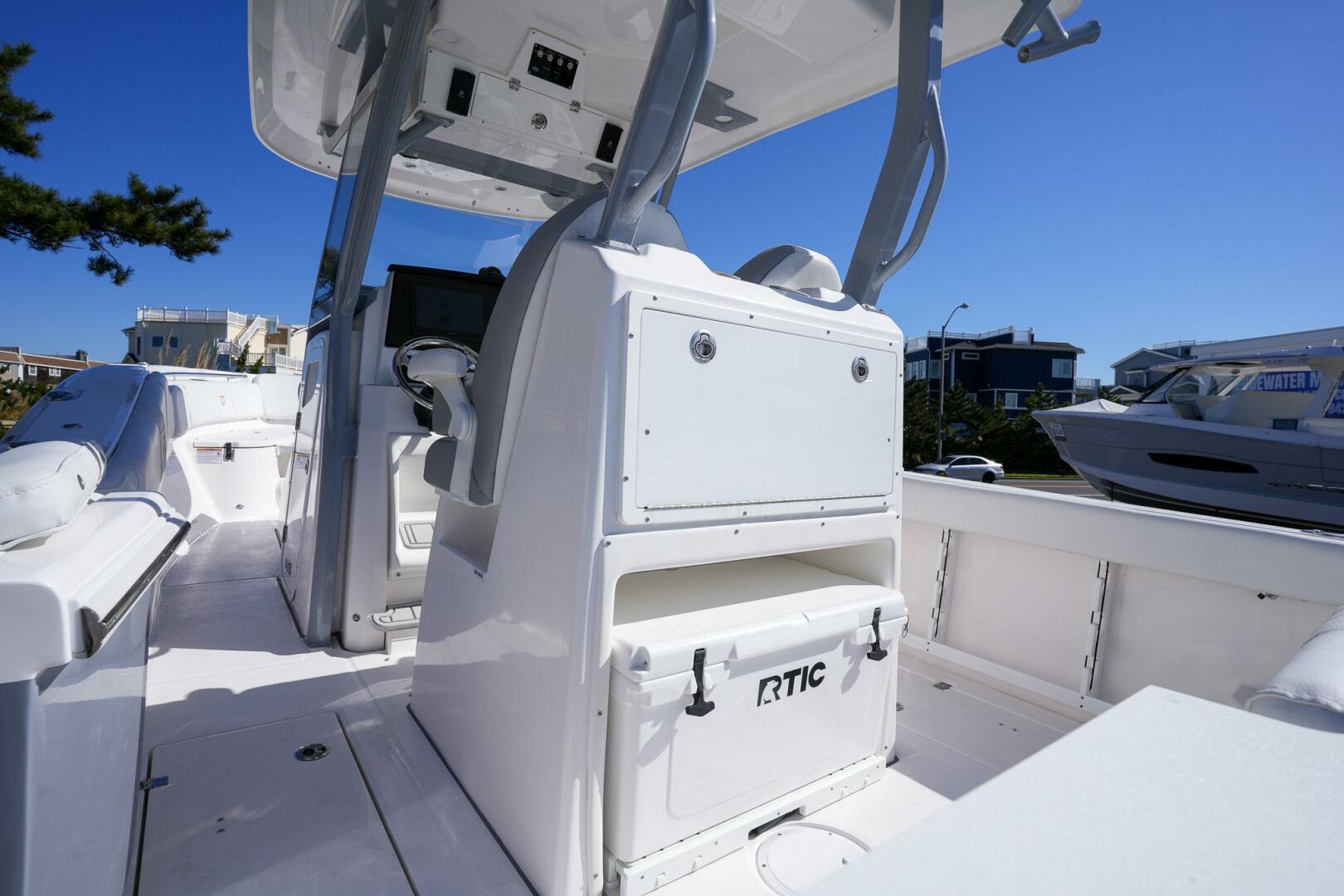 Slide: The Image of Sea Fox 288 Commander 2025 - 7