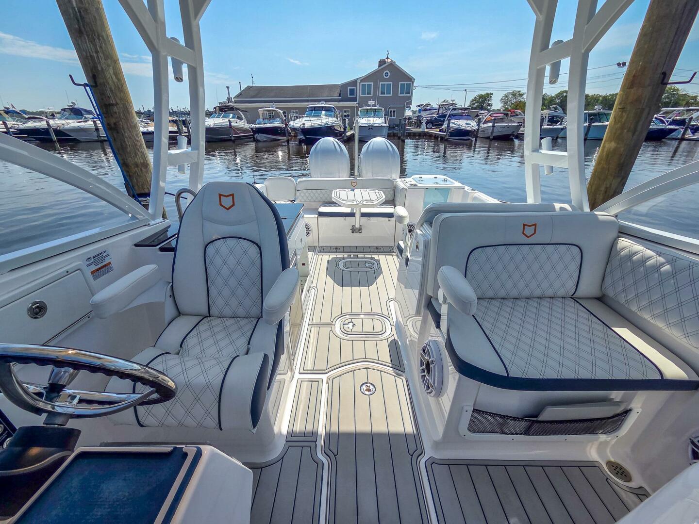 Slide: The Image of Sea Fox 288 Traveler 2024 - 5577489
