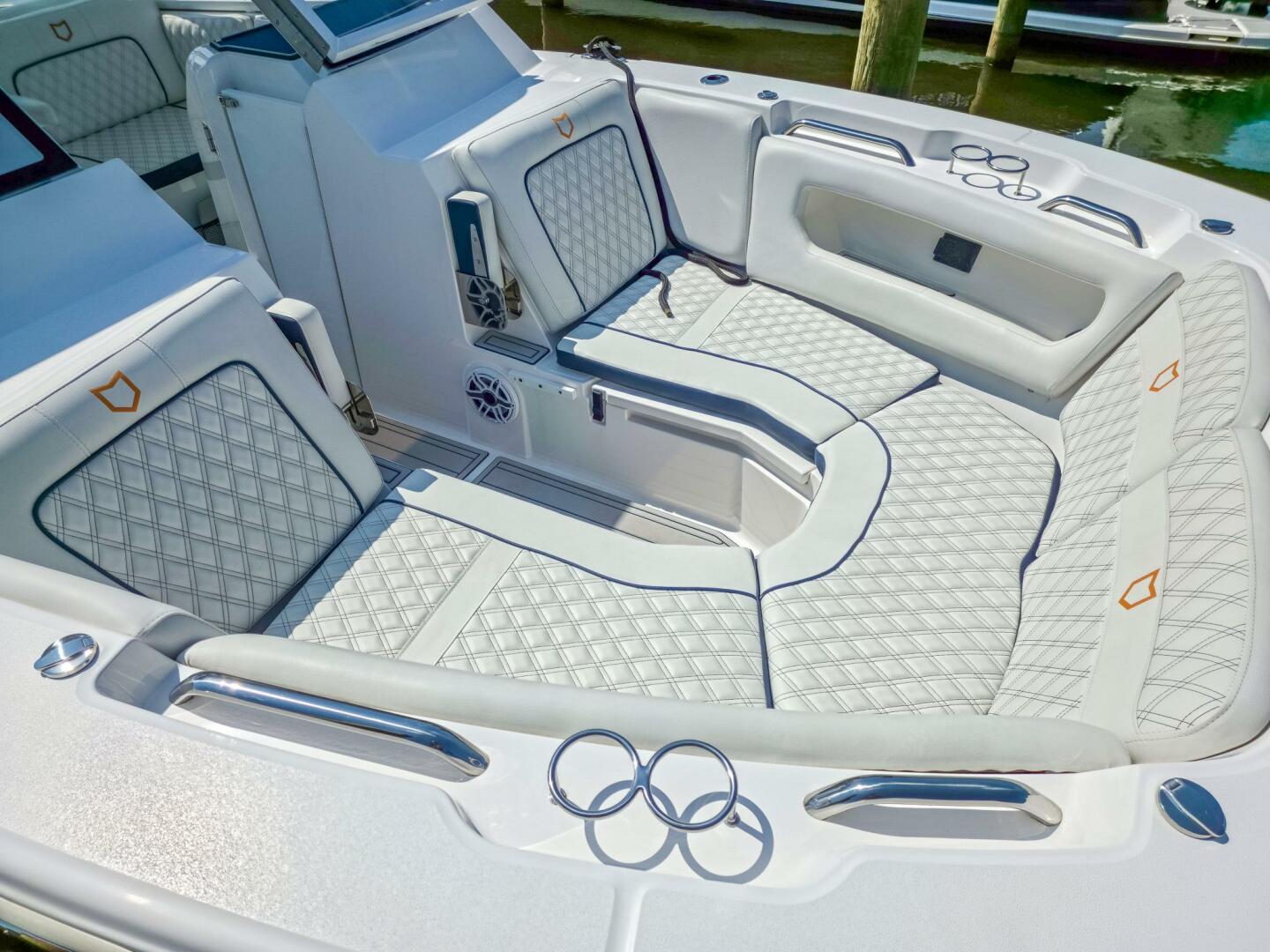 Slide: The Image of Sea Fox 288 Traveler 2024 - 5577487