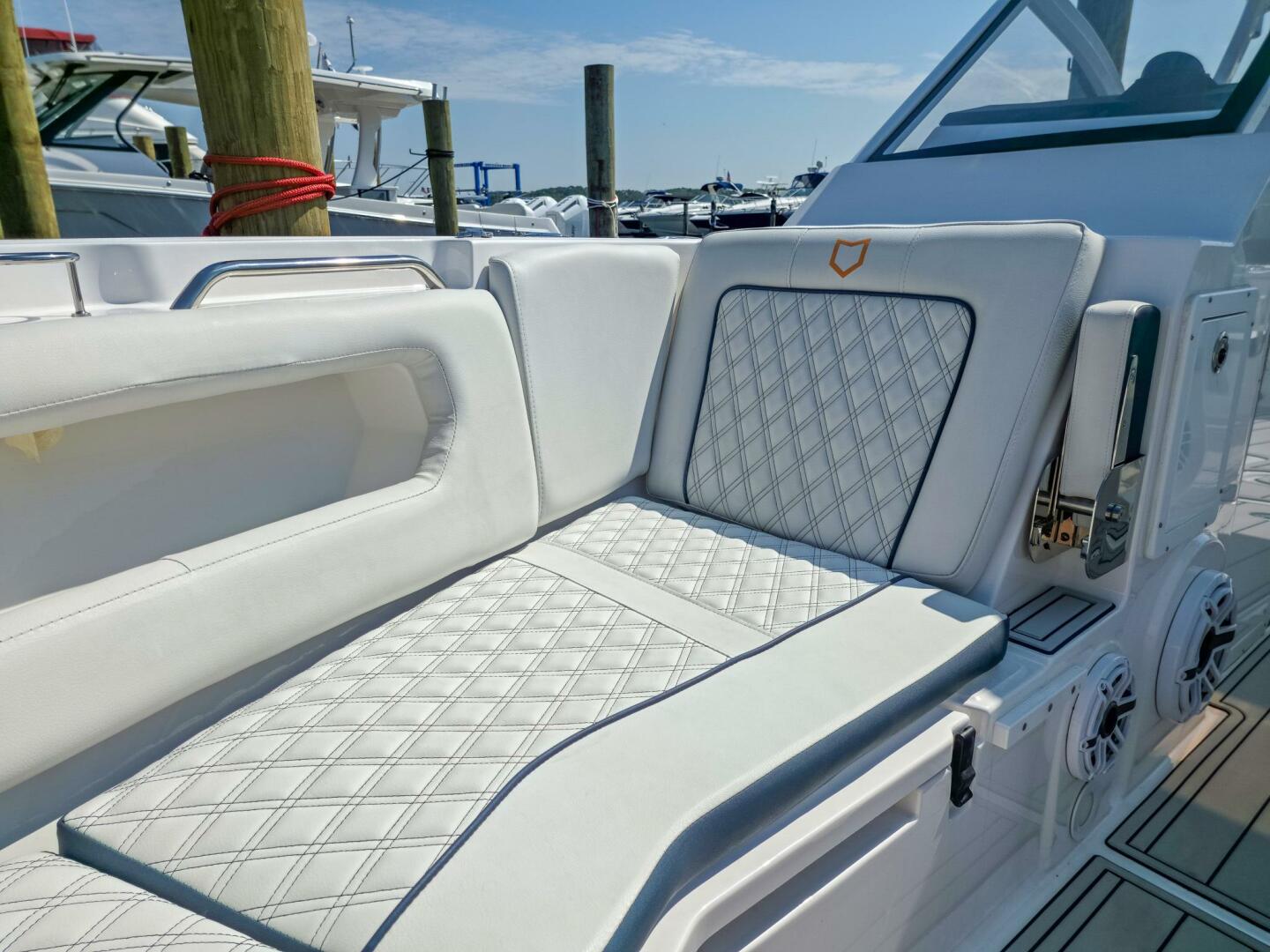 Slide: The Image of Sea Fox 288 Traveler 2024 - 5577491