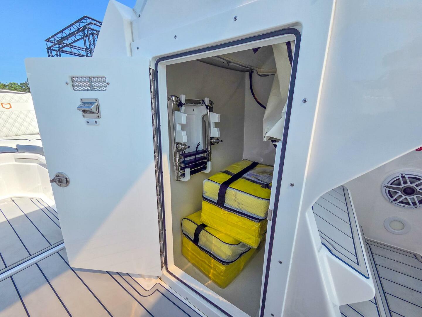 Slide: The Image of Sea Fox 288 Traveler 2024 - 5577496